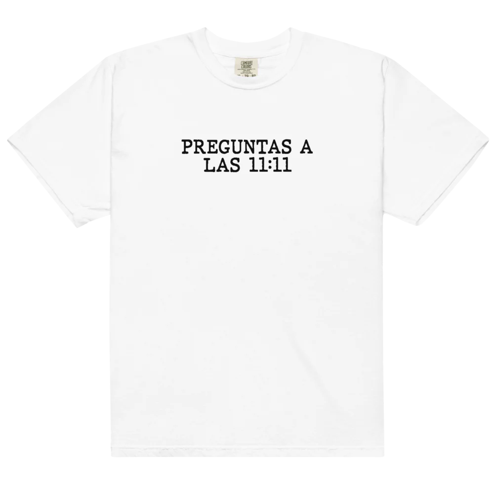 PREGUNTAS A LAS 11:11 Tracklist White Tee